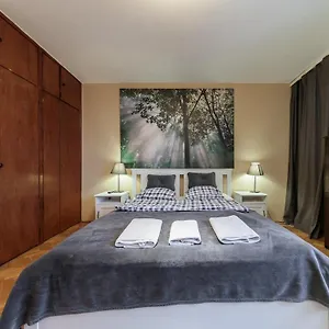 https://sliska-10-apartament.warsawhotelspoland.com